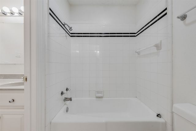 614 Portofino Drive, Arlington, TX 76012