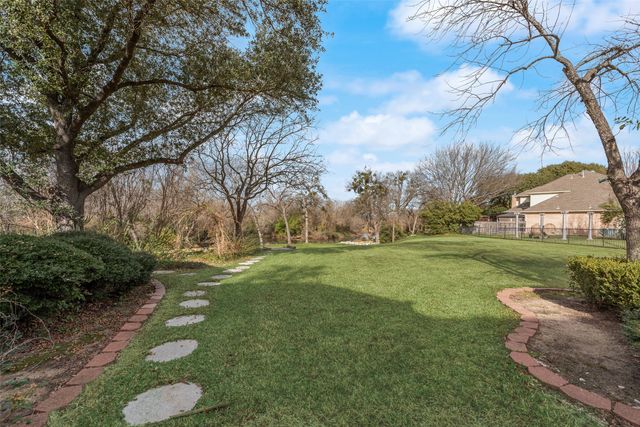 614 Portofino Drive, Arlington, TX 76012