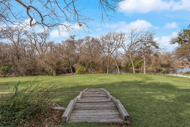 614 Portofino Drive, Arlington, TX 76012