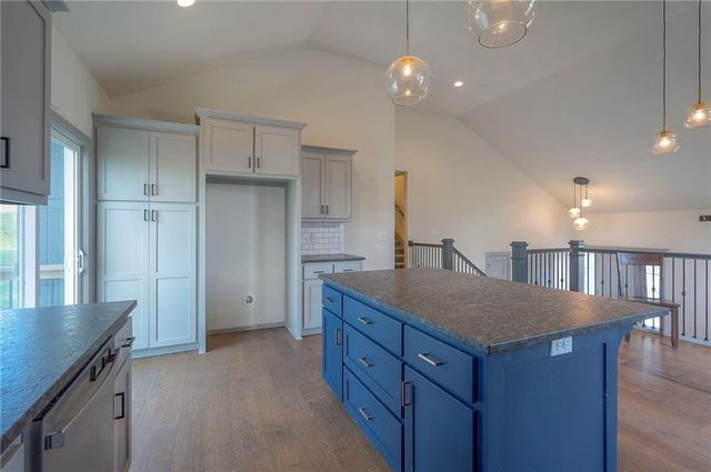 1632 N 157th Lane, Basehor, KS 66007