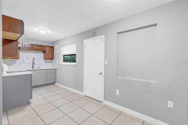 6013 NAVAJO WAY, Orlando, FL 32807