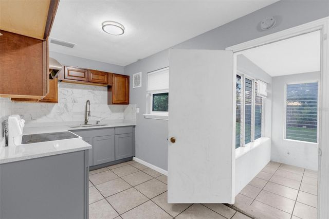 6013 NAVAJO WAY, Orlando, FL 32807