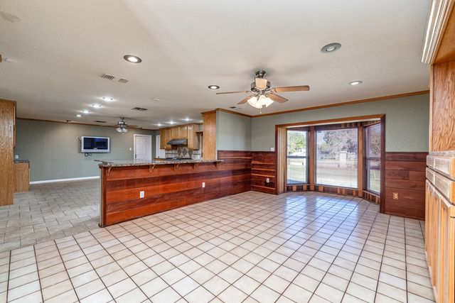 208 E St, Eldorado, TX 76936