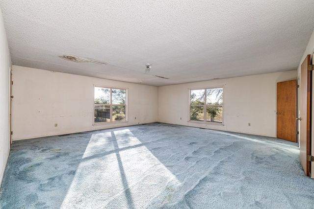 208 E St, Eldorado, TX 76936