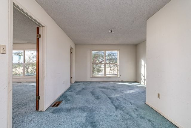 208 E St, Eldorado, TX 76936