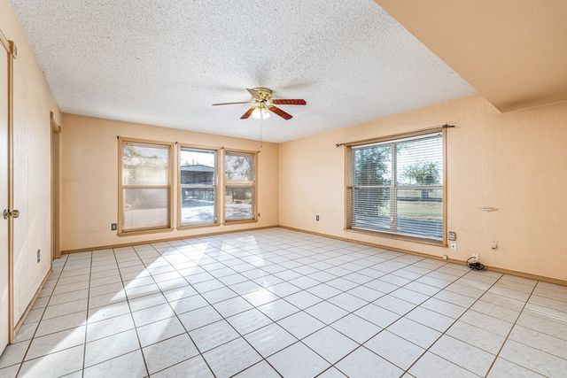 208 E St, Eldorado, TX 76936