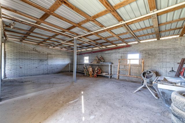 208 E St, Eldorado, TX 76936