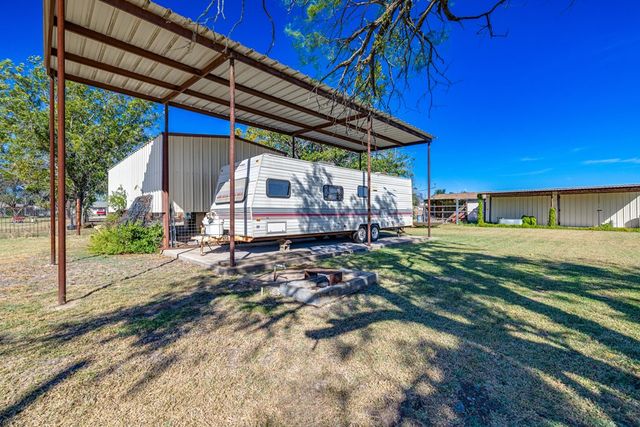 208 E St, Eldorado, TX 76936