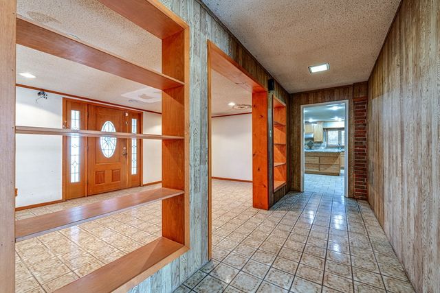 208 E St, Eldorado, TX 76936