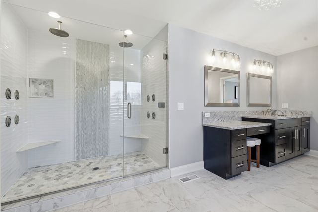 28 Pinnacle Court, Naperville, IL 60565