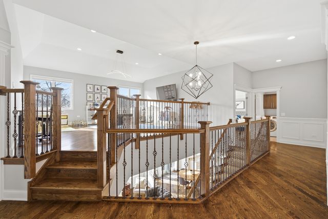 28 Pinnacle Court, Naperville, IL 60565