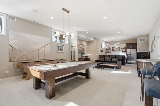 28 Pinnacle Court, Naperville, IL 60565