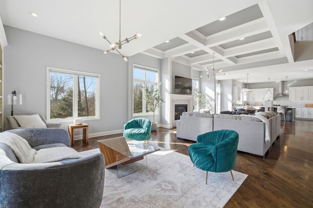 28 Pinnacle Court, Naperville, IL 60565