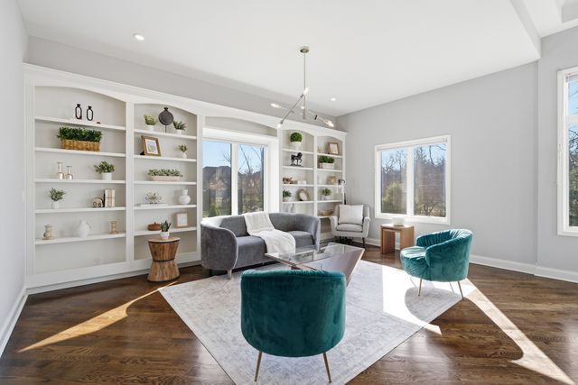 28 Pinnacle Court, Naperville, IL 60565