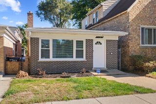 7709 S Champlain Avenue, Chicago, IL 60619