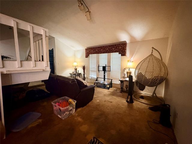 8215 Leather Market Street, Houston, TX 77064