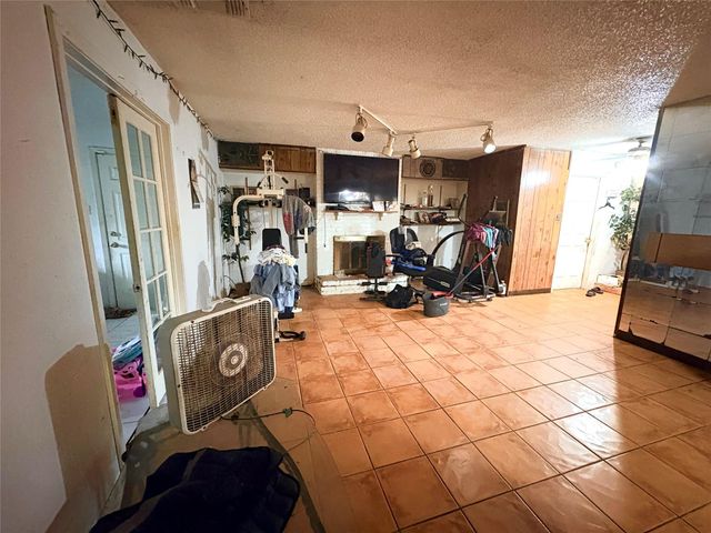 8215 Leather Market Street, Houston, TX 77064