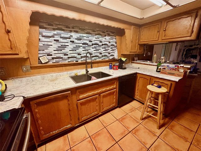 8215 Leather Market Street, Houston, TX 77064