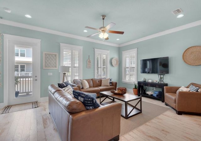 1477 Seaside Circle, Navarre, FL 32566