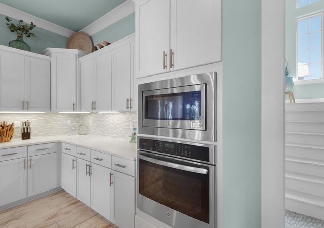 1477 Seaside Circle, Navarre, FL 32566