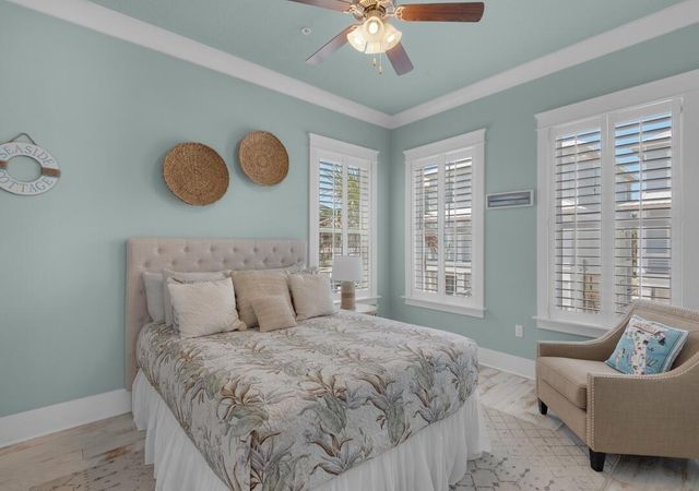 1477 Seaside Circle, Navarre, FL 32566