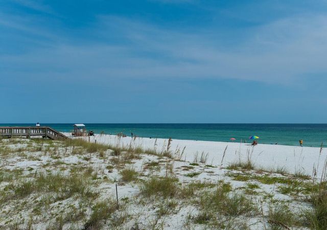 1477 Seaside Circle, Navarre, FL 32566