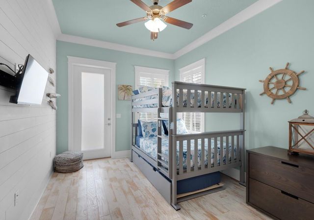 1477 Seaside Circle, Navarre, FL 32566