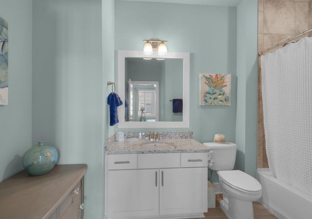 1477 Seaside Circle, Navarre, FL 32566