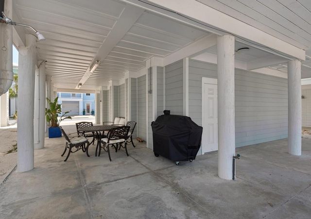 1477 Seaside Circle, Navarre, FL 32566