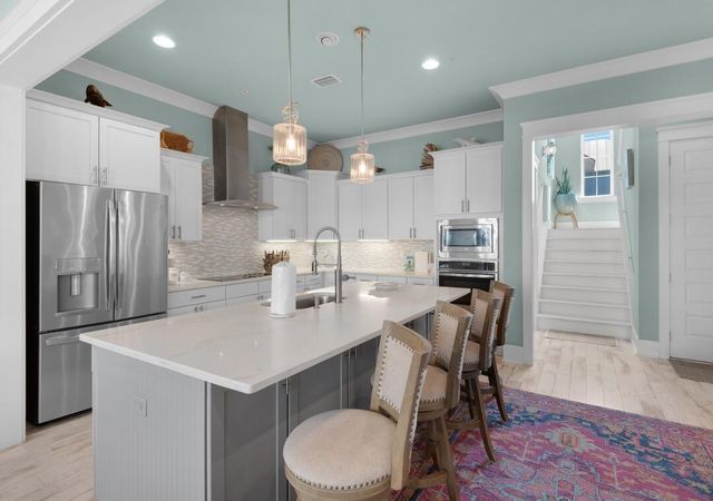 1477 Seaside Circle, Navarre, FL 32566