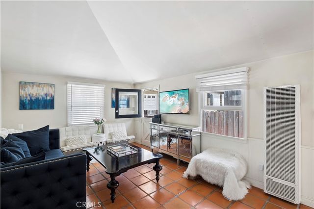 611 Larkspur, Corona Del Mar, CA 92625