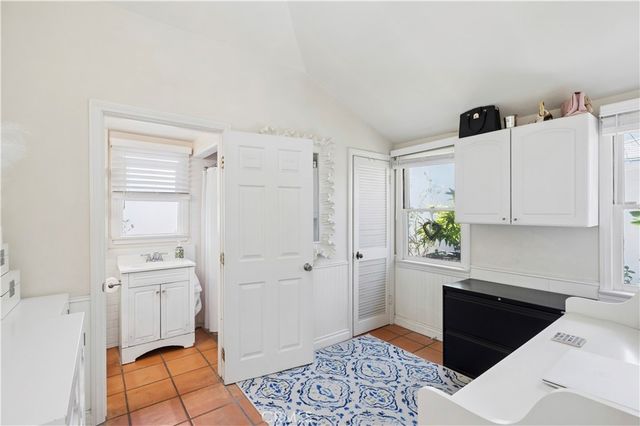 611 Larkspur, Corona Del Mar, CA 92625