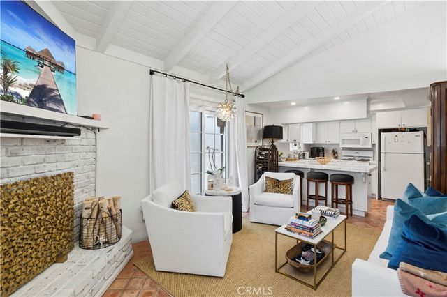 611 Larkspur, Corona Del Mar, CA 92625