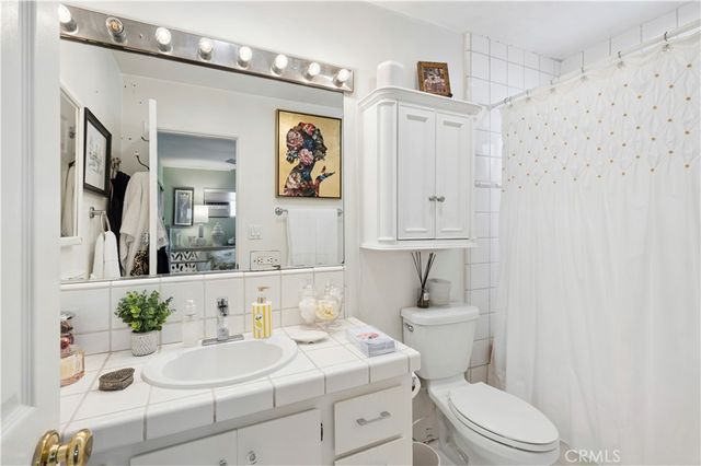 611 Larkspur, Corona Del Mar, CA 92625