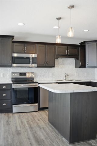 735 W Hamilton Road, Fort Wayne, IN 46814