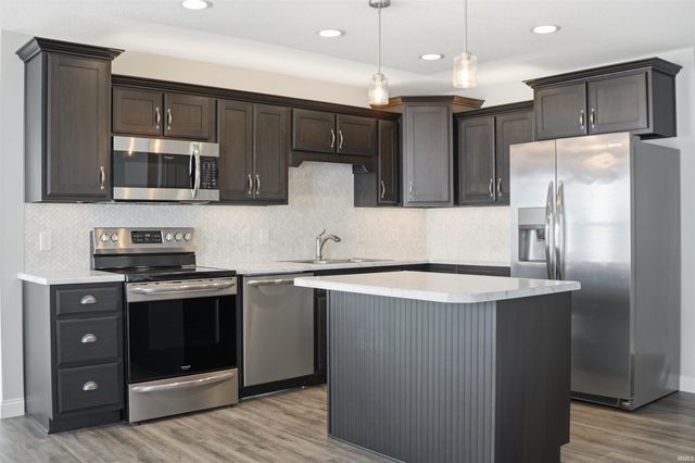 735 W Hamilton Road, Fort Wayne, IN 46814