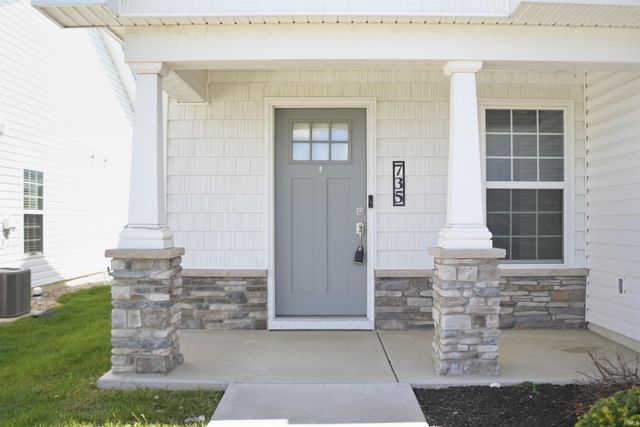 735 W Hamilton Road, Fort Wayne, IN 46814