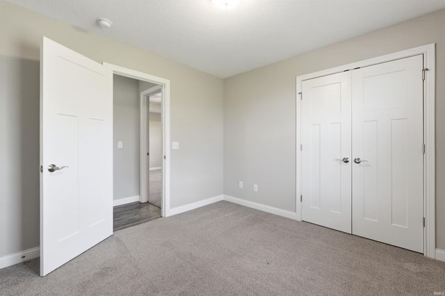 735 W Hamilton Road, Fort Wayne, IN 46814