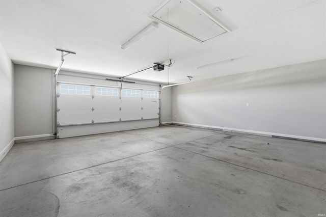 735 W Hamilton Road, Fort Wayne, IN 46814