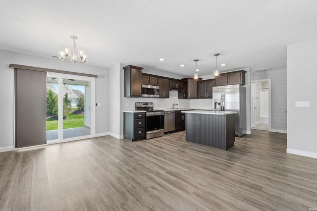 735 W Hamilton Road, Fort Wayne, IN 46814
