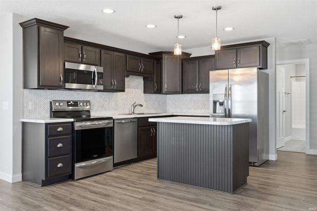 735 W Hamilton Road, Fort Wayne, IN 46814