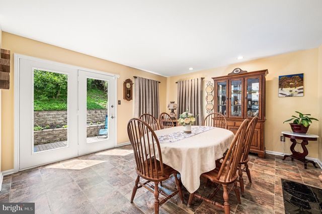 309 CAMERON DR, Douglassville, PA 19518