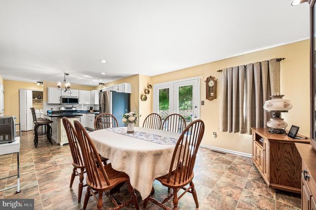 309 CAMERON DR, Douglassville, PA 19518