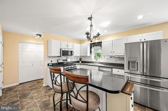 309 CAMERON DR, Douglassville, PA 19518