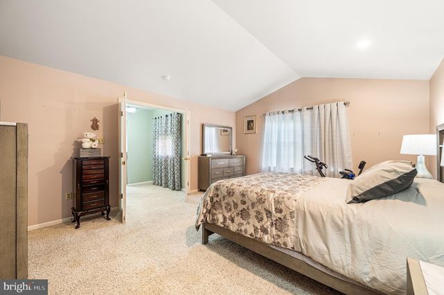 309 CAMERON DR, Douglassville, PA 19518