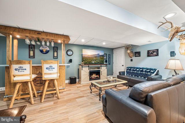 309 CAMERON DR, Douglassville, PA 19518