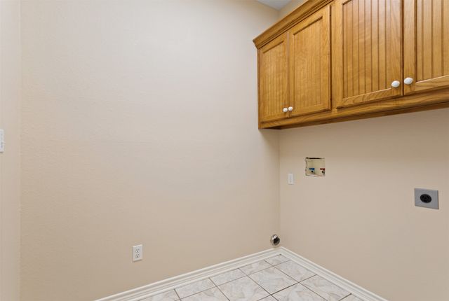 17681 Huckleberry Circle, Lindale, TX 75771