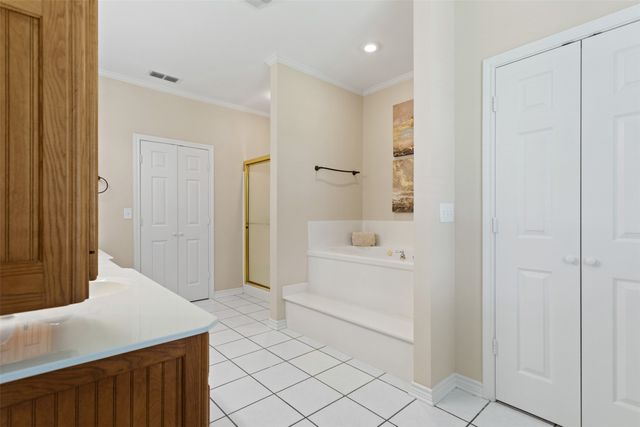17681 Huckleberry Circle, Lindale, TX 75771