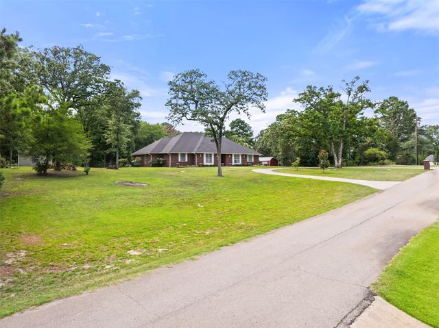 17681 Huckleberry Circle, Lindale, TX 75771