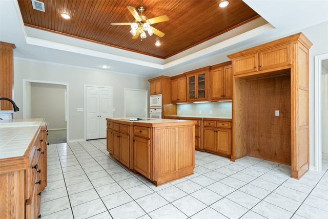 17681 Huckleberry Circle, Lindale, TX 75771